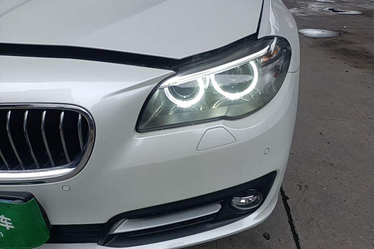 Used BMW 5 Series 2014 520Li Elegant Model Left Front Headlight