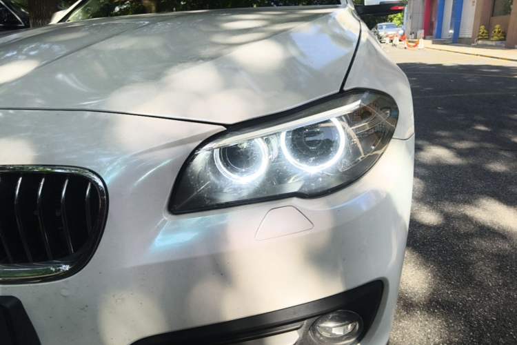 Used BMW 5 Series 2014 520Li Elegant Model Left Front Headlight