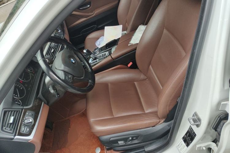 Used BMW 5 Series 2014 528Li xDrive Luxury Design Package Left Front Seat
