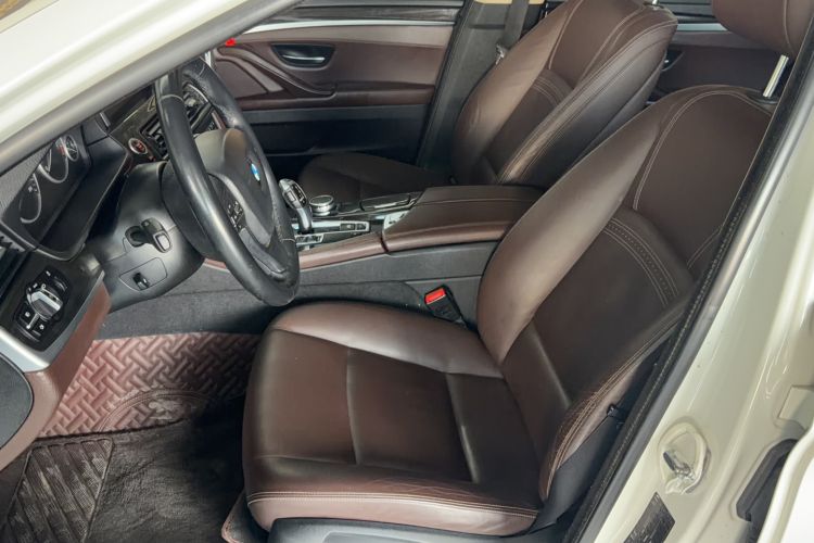 Used BMW 5 Series 2014 525Li Luxury Design Package Left Front Seat