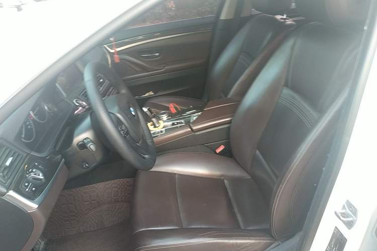 Used BMW 5 Series 2014 525Li Luxury Design Package Left Front Seat