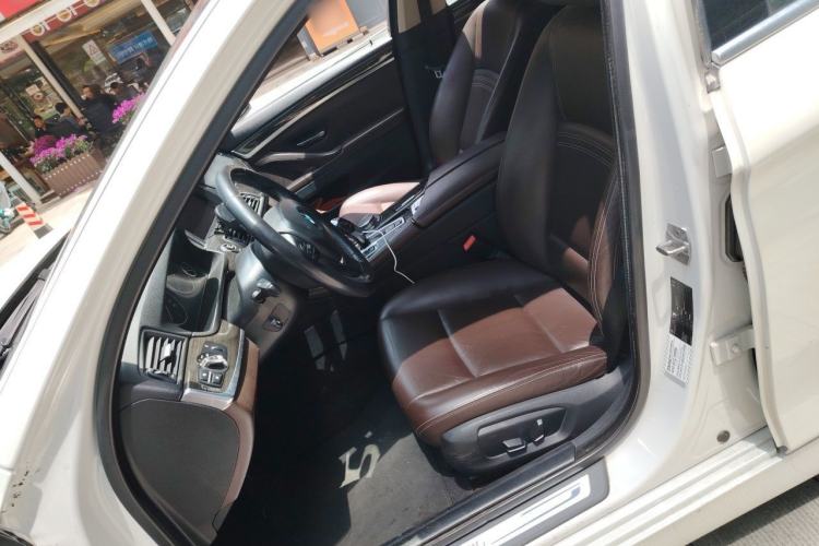 Used BMW 5 Series 2014 525Li Luxury Design Package Left Front Seat