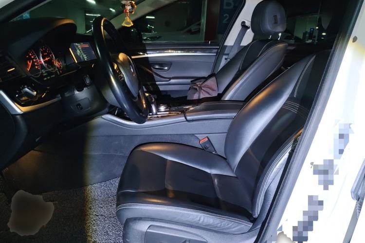 Used BMW 5 Series 2014 525Li Luxury Design Package Left Front Seat