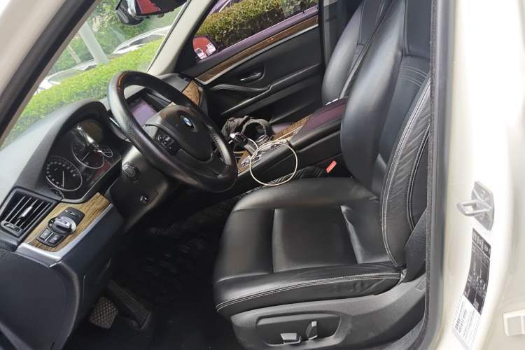 Used BMW 5 Series 2014 525Li Fashion Design Package Left Front Seat