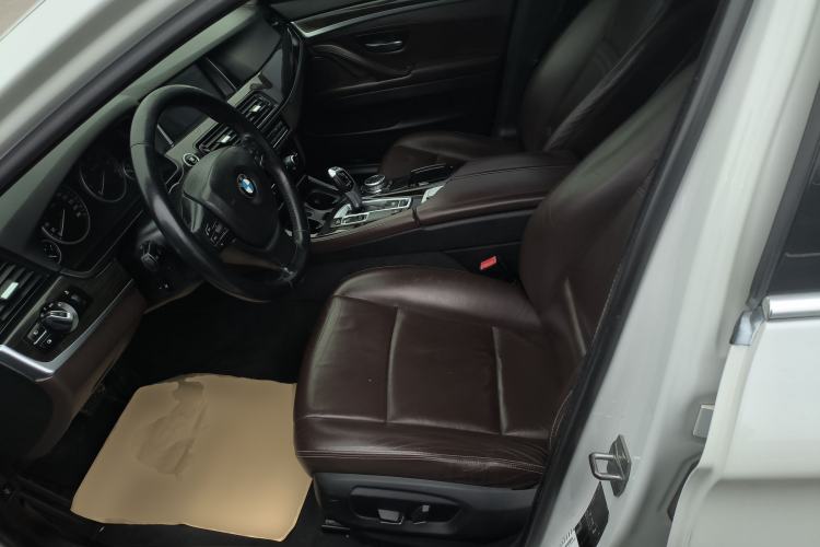 Used BMW 5 Series 2014 525Li Luxury Design Package Left Front Seat