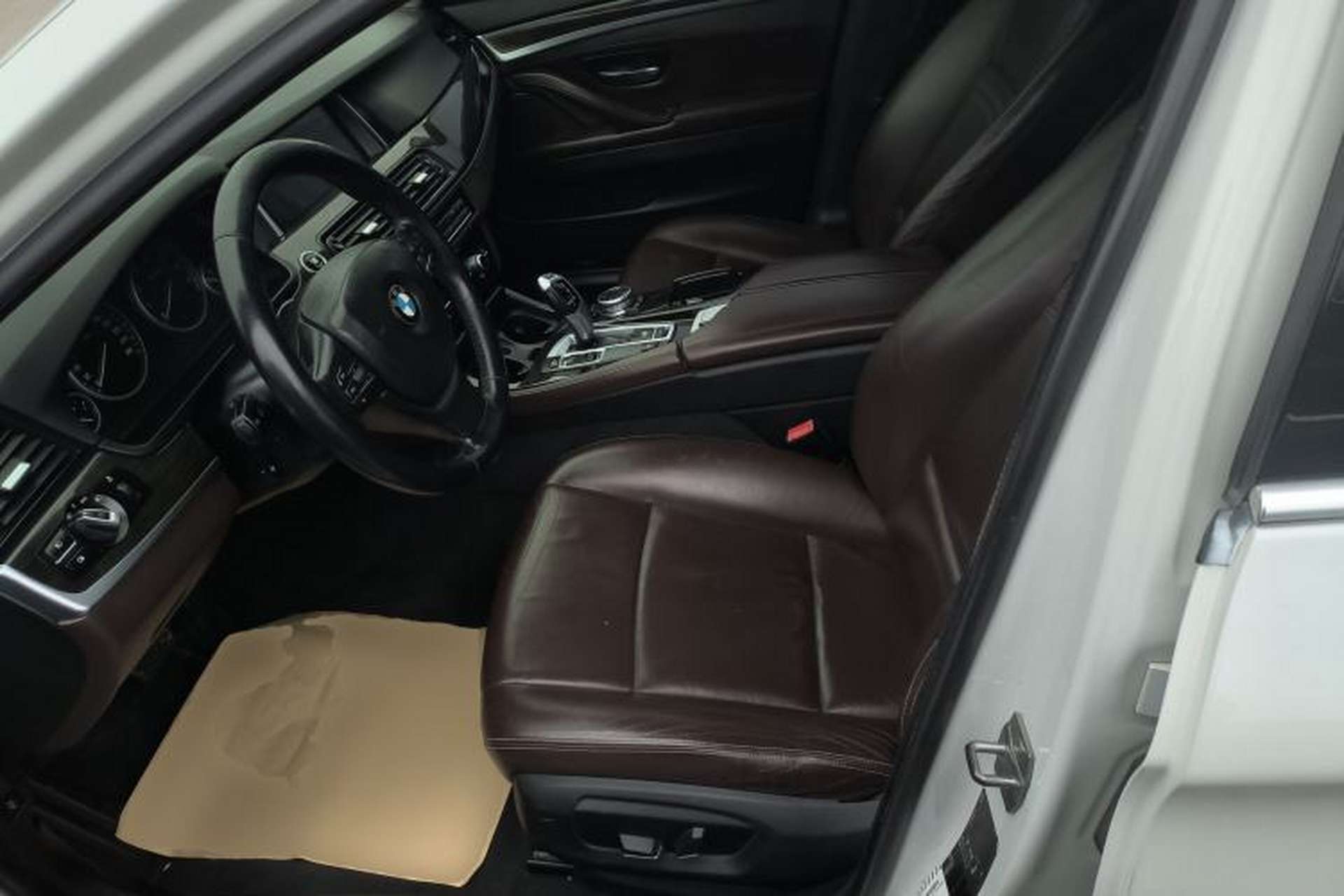 Used BMW 5 Series 2014 525Li Luxury Design Package Left Front Seat