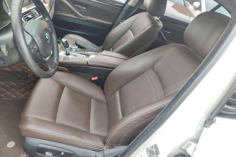 Used BMW 5 Series 2014 525Li Luxury Design Package Left Front Seat
