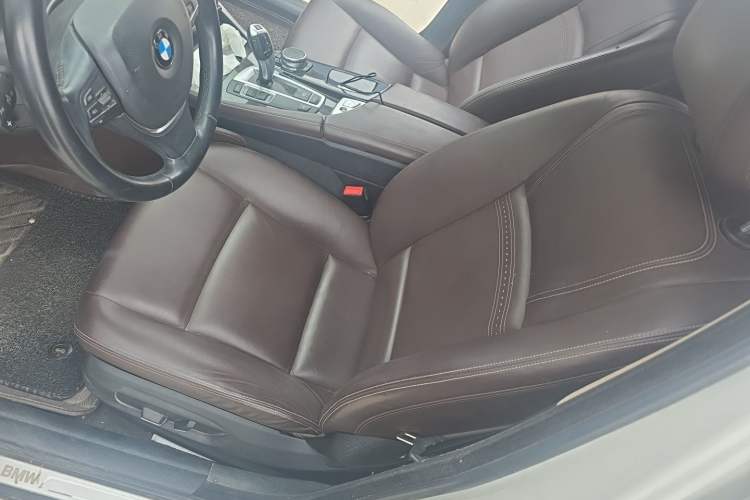 Used BMW 5 Series 2014 525Li Luxury Design Package Left Front Seat