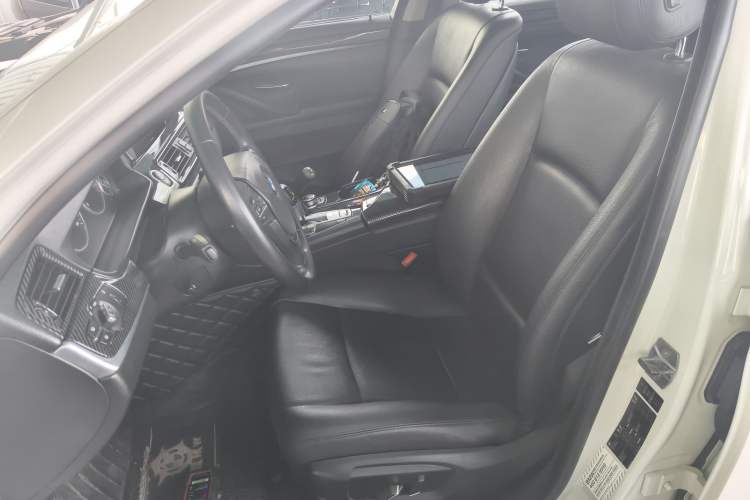 Used BMW 5 Series 2014 520i Elegant Edition Left Front Seat