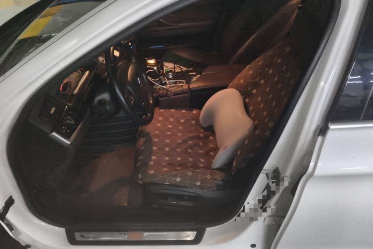 Used BMW 5 Series 2014 525Li Luxury Design Package Left Front Seat