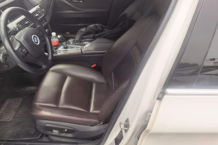 Used BMW 5 Series 2014 525Li Luxury Design Package Left Front Seat