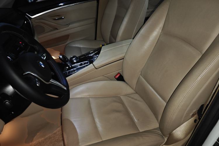 Used BMW 5 Series 2014 530Li Leading Model