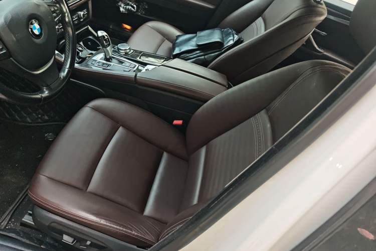 Used BMW 5 Series 2014 525Li Luxury Design Package Left Front Seat