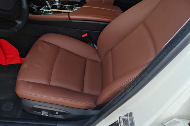 Used BMW 5 Series 2014 520Li Elegant Model Left Front Seat