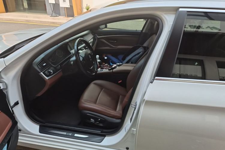 Used BMW 5 Series 2014 520i Touring Edition Left Front Seat