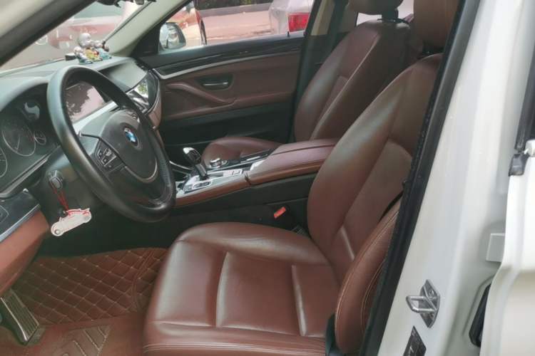 Used BMW 5 Series 2014 520Li Elegant Model Left Front Seat