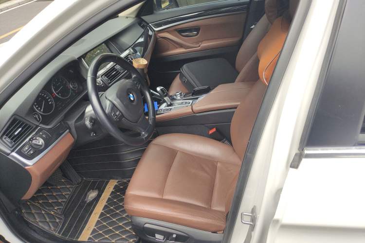 Used BMW 5 Series 2014 520i Touring Edition Left Front Seat