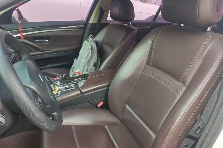 Used BMW 5 Series 2014 525Li Luxury Design Package Left Front Seat
