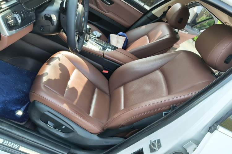 Used BMW 5 Series 2014 520Li Elegant Model Left Front Seat