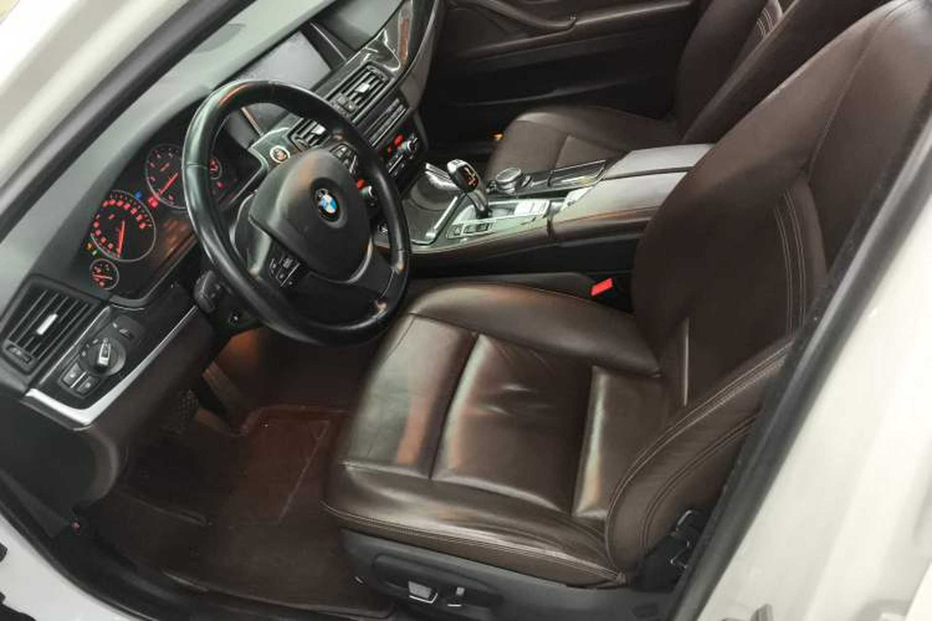 Used BMW 5 Series 2014 525Li Luxury Design Package Left Front Seat