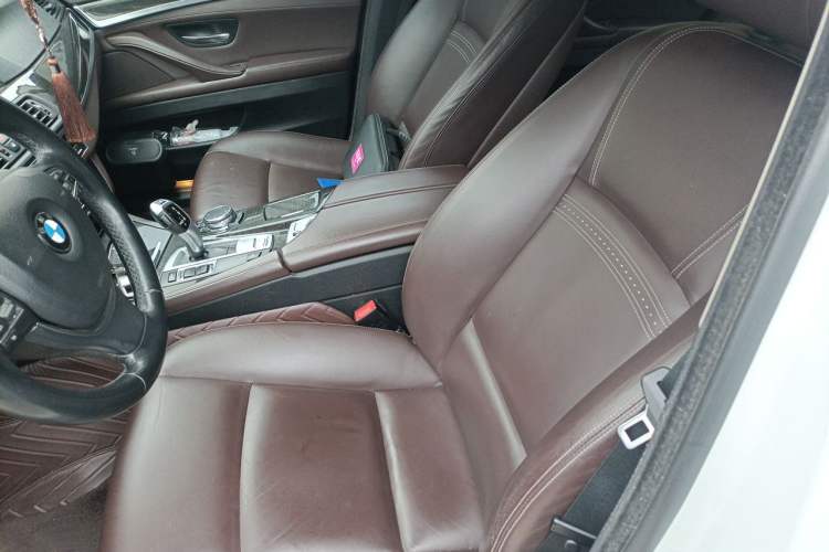 Used BMW 5 Series 2014 525Li Luxury Design Package Left Front Seat