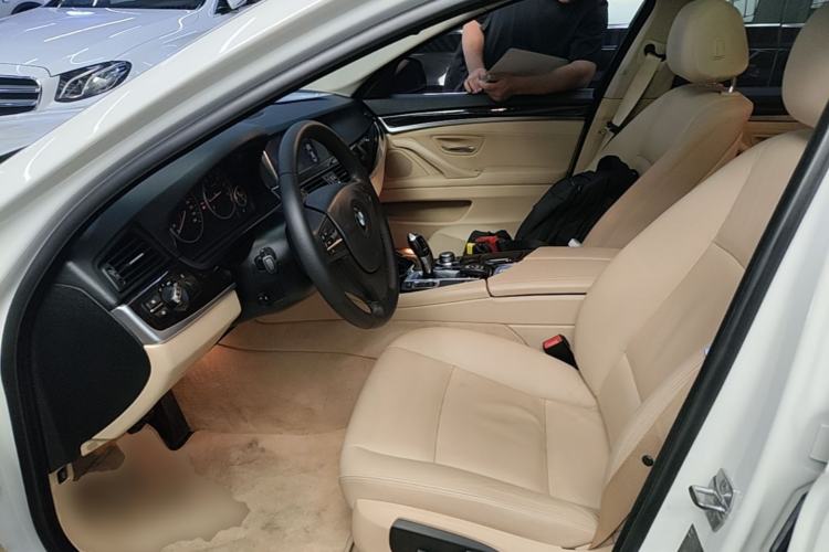 Used BMW 5 Series 2014 525Li Leading Model Left Front Seat