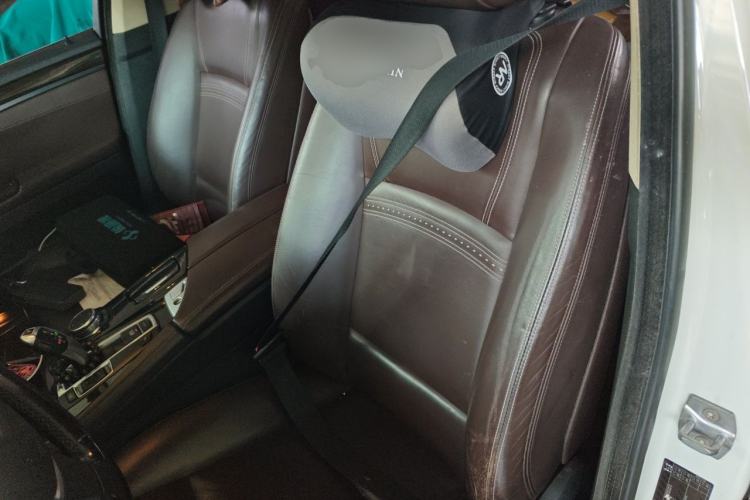 Used BMW 5 Series 2014 525Li Luxury Design Package Left Front Seat