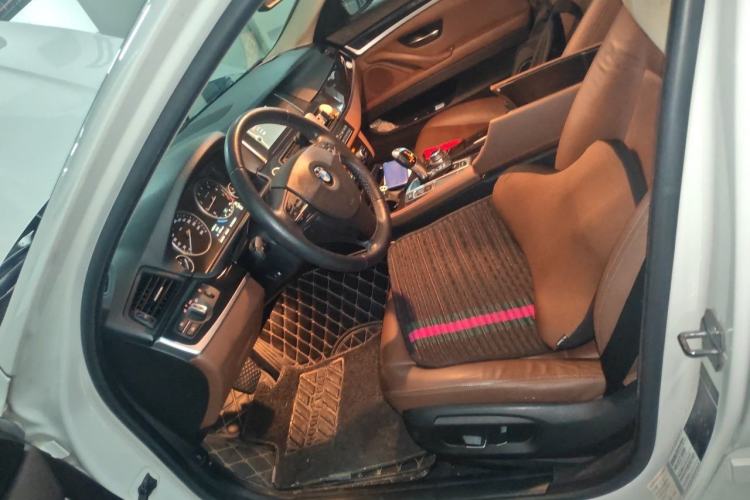 Used BMW 5 Series 2014 520Li Elegant Model Left Front Seat