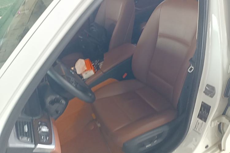 Used BMW 5 Series 2014 525Li Leading Model Left Front Seat