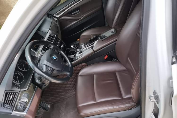 Used BMW 5 Series 2014 525Li Luxury Design Package Left Front Seat