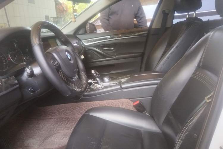 Used BMW 5 Series 2014 525Li Luxury Design Package Left Front Seat