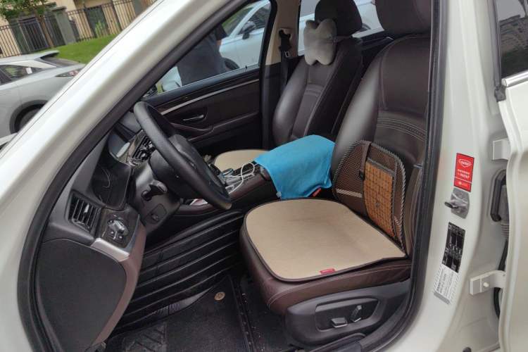 Used BMW 5 Series 2014 525Li Luxury Design Package Left Front Seat