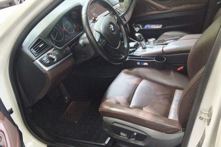 Used BMW 5 Series 2014 525Li Luxury Design Package Left Front Seat