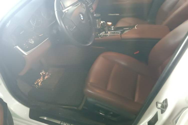 Used BMW 5 Series 2014 520Li Elegant Model Left Front Seat