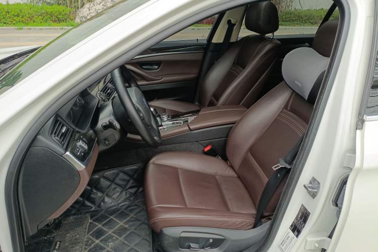 Used BMW 5 Series 2014 525Li Luxury Design Package Left Front Seat