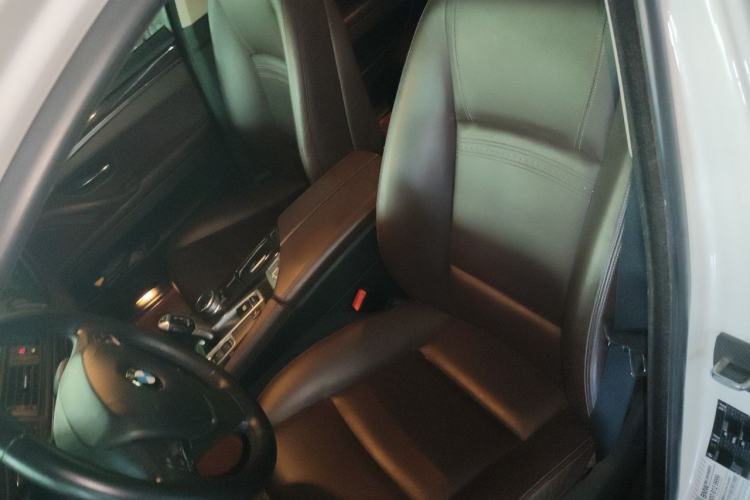 Used BMW 5 Series 2014 525Li Luxury Design Package Left Front Seat