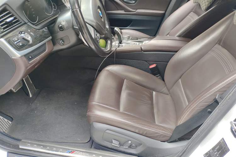 Used BMW 5 Series 2014 525Li Luxury Design Package Left Front Seat