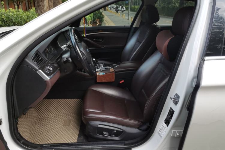 Used BMW 5 Series 2014 525Li Luxury Design Package Left Front Seat