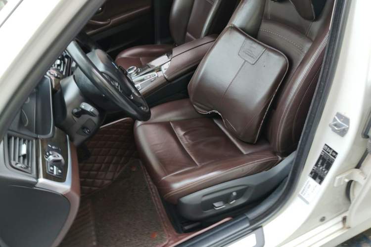 Used BMW 5 Series 2014 525Li Luxury Design Package Left Front Seat
