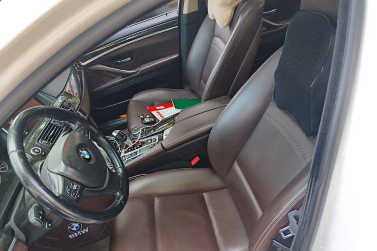 Used BMW 5 Series 2014 525Li Luxury Design Package Left Front Seat