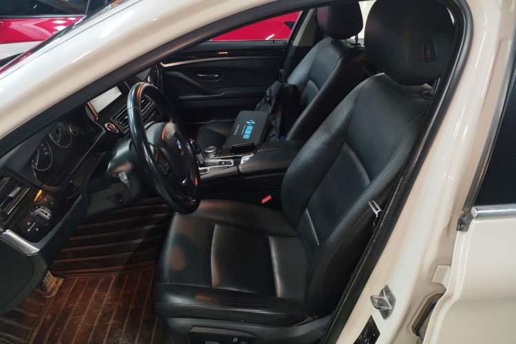 Used BMW 5 Series 2014 528Li Leading Model Left Front Seat