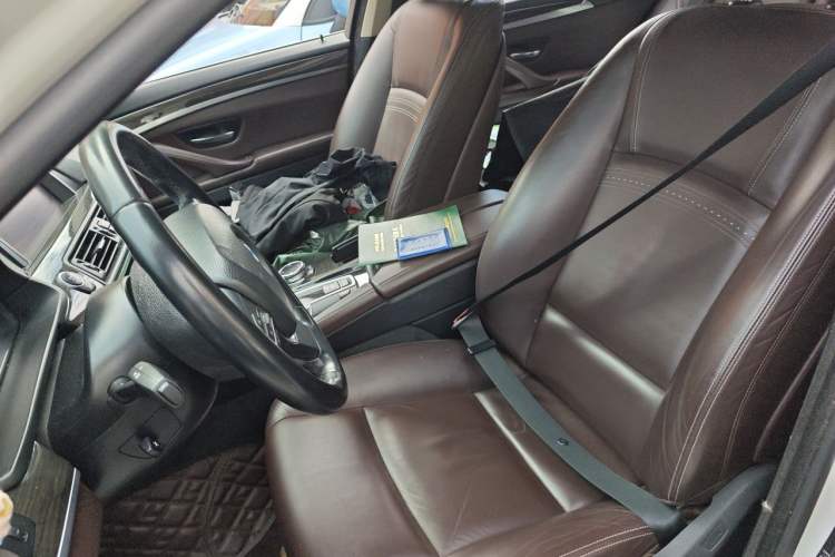 Used BMW 5 Series 2014 525Li Luxury Design Package Left Front Seat