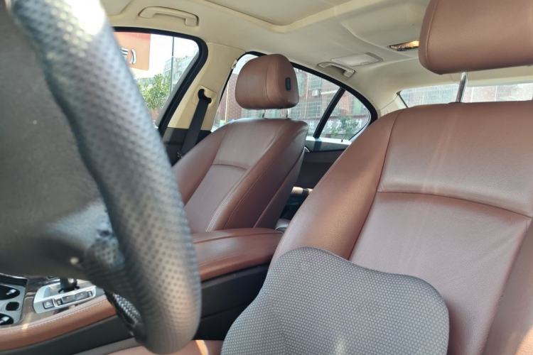Used BMW 5 Series 2014 525Li Leading Model Left Front Seat