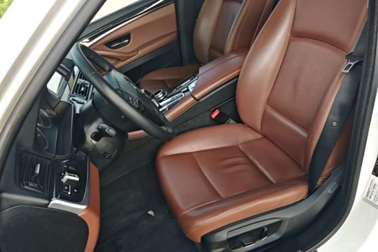 Used BMW 5 Series 2014 520Li Elegant Model Left Front Seat