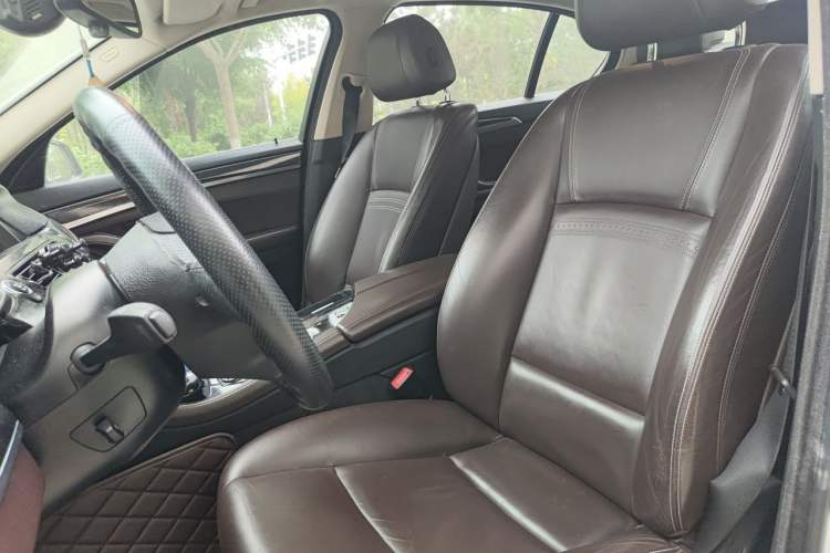 Used BMW 5 Series 2014 525Li Luxury Design Package Left Front Seat