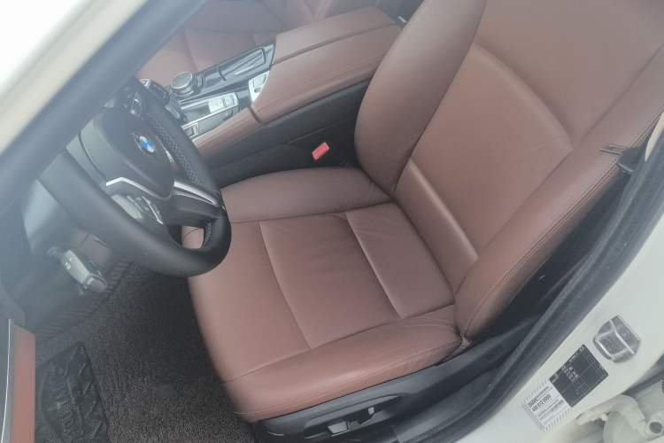 Used BMW 5 Series 2014 520Li Elegant Model Left Front Seat