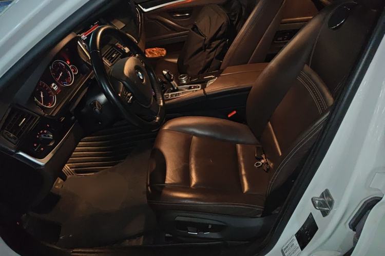 Used BMW 5 Series 2014 525Li Luxury Design Package Left Front Seat