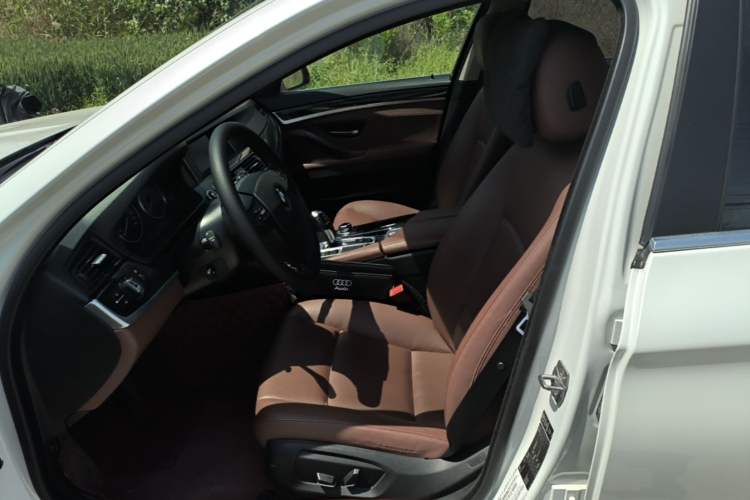 Used BMW 5 Series 2014 520Li Elegant Model Left Front Seat