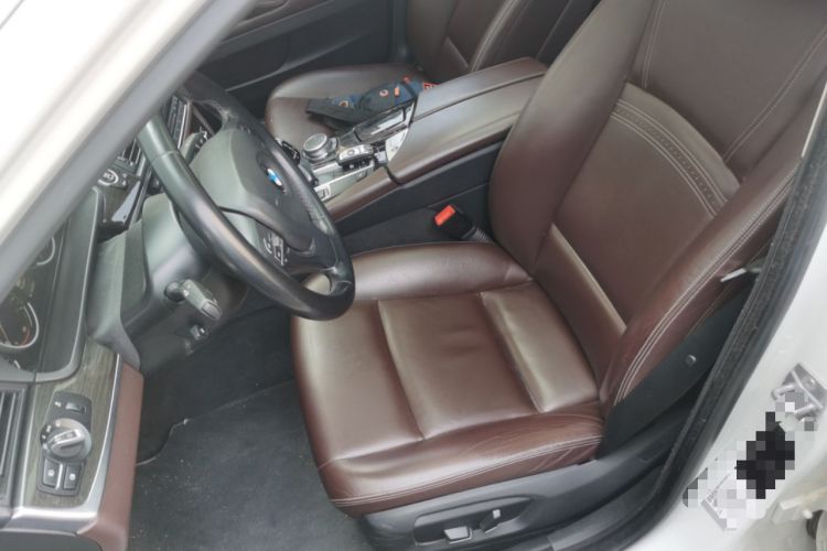Used BMW 5 Series 2014 525Li Luxury Design Package Left Front Seat