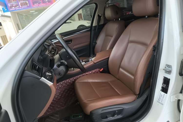 Used BMW 5 Series 2014 520Li Elegant Model Left Front Seat